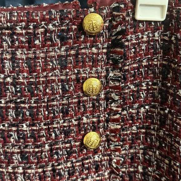 Talbots Burgundy Tweed Pencil Skirt with Gold Buttons size 18 petite - Picture 3 of 8